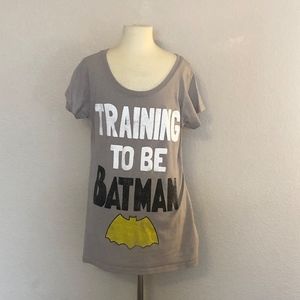 DC's Batman - Gray Distressed T-shirt ((XL))
